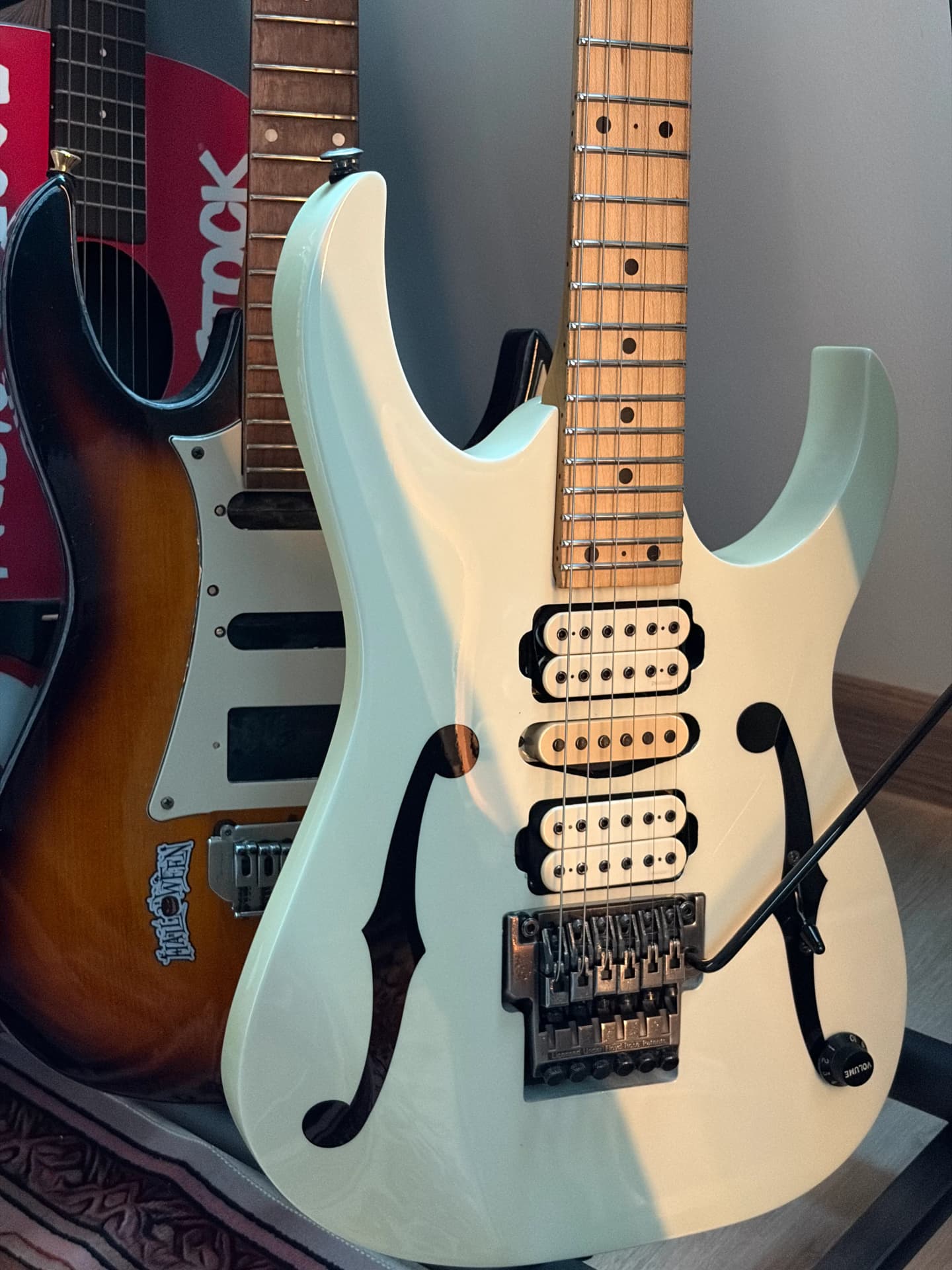 Paul Gilbert Signature